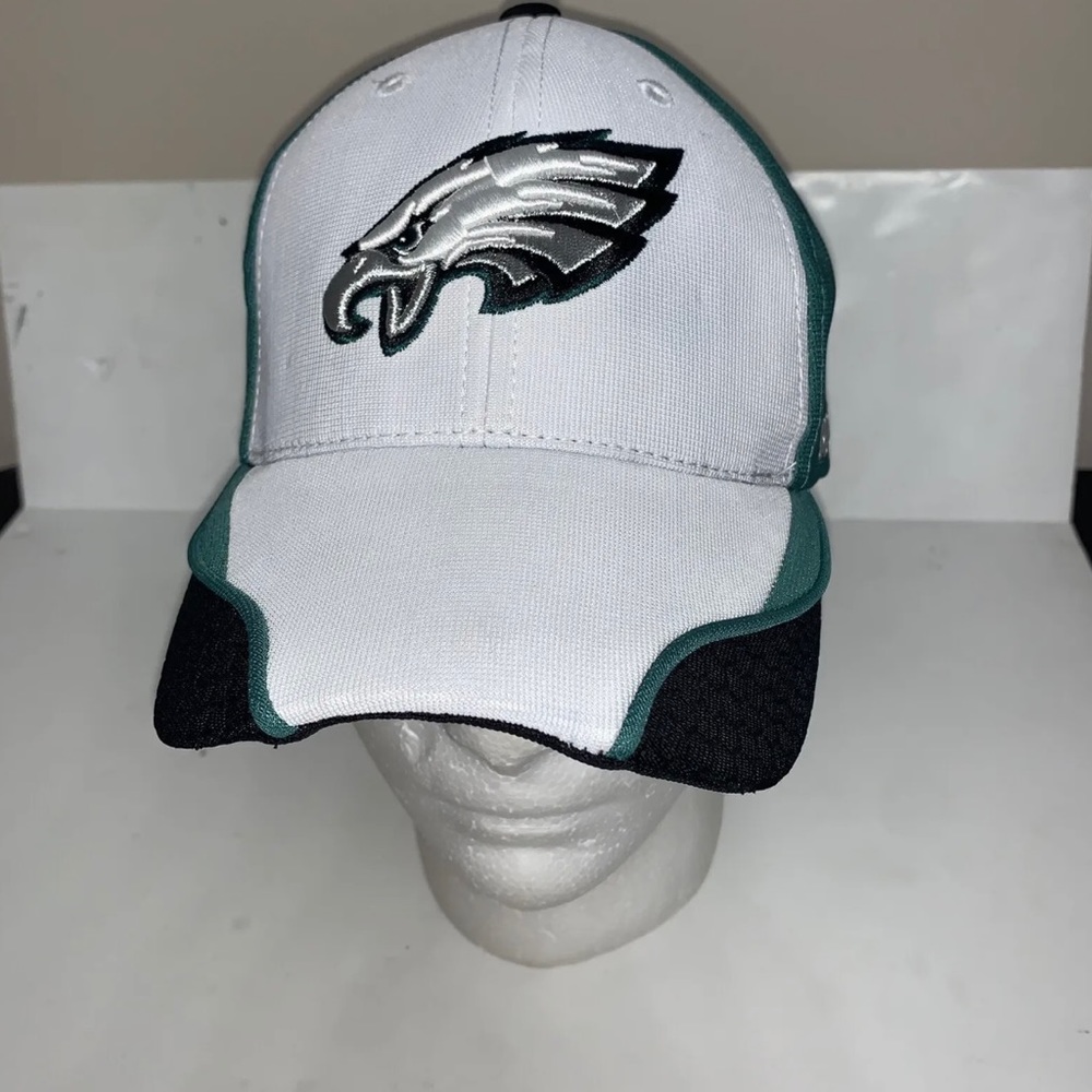NFL Equipment On Field Philadelphia Eagles Reebok Small/Medium Baseball Hat Cap